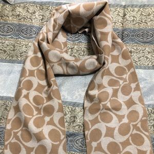 Coach Signature C Scarf